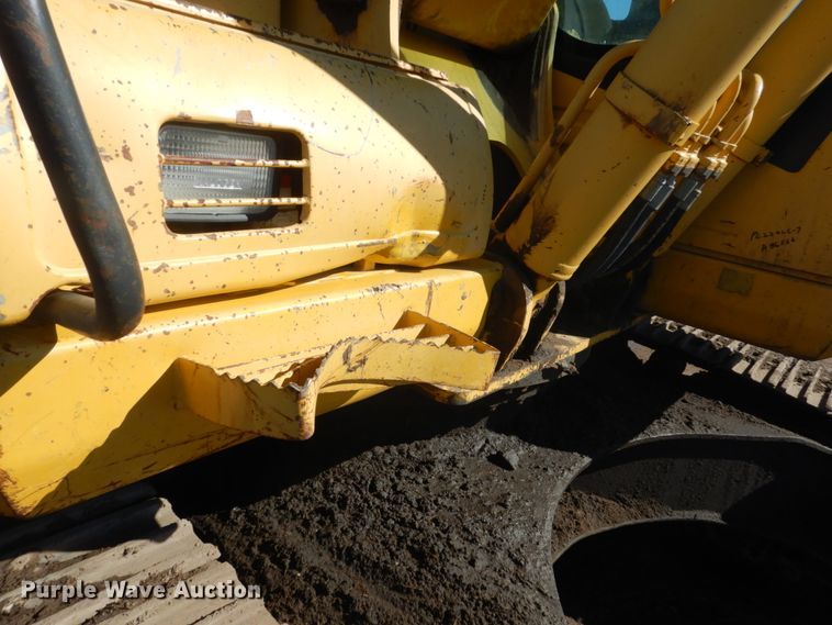 image for item HS9935 2004 Komatsu PC200LC-7  excavator