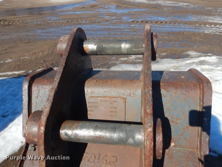 image for item HS9935 2004 Komatsu PC200LC-7  excavator