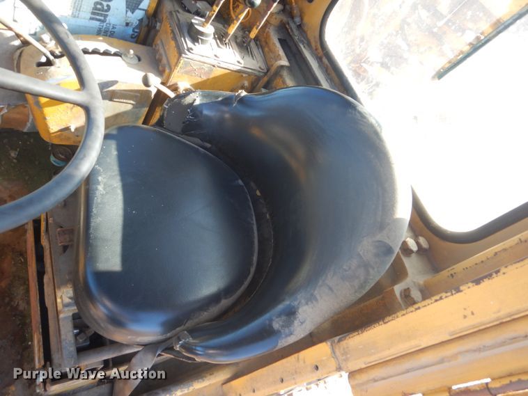 image for item HS9936 1978 Caterpillar 627B  conventional scraper