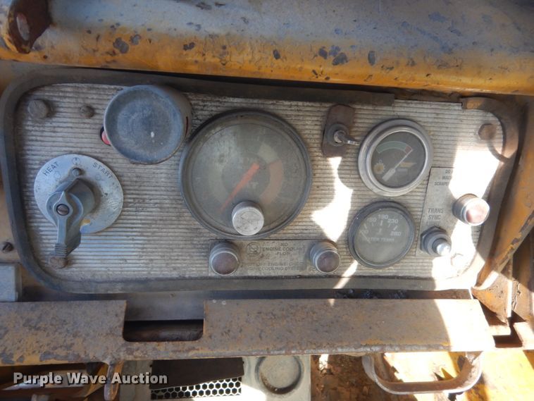 image for item HS9936 1978 Caterpillar 627B  conventional scraper