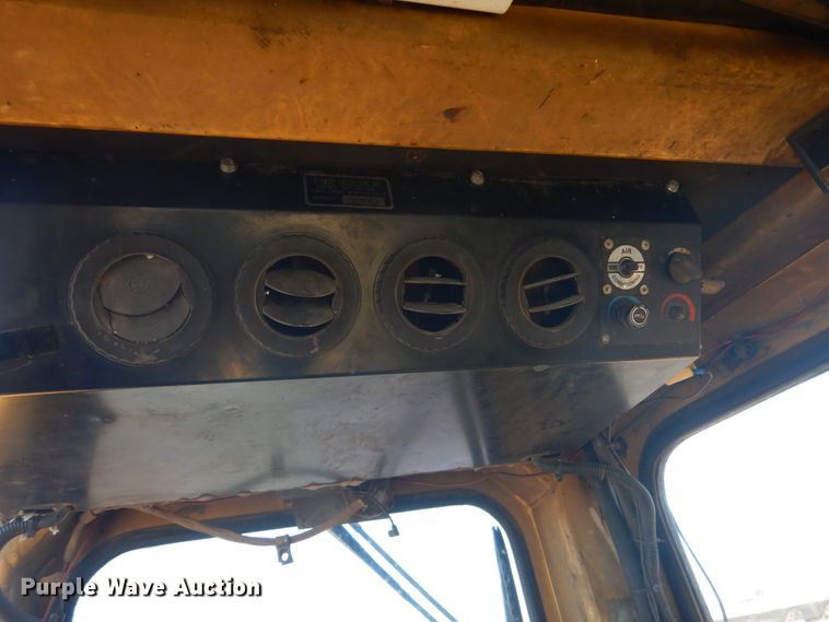 image for item HS9936 1978 Caterpillar 627B  conventional scraper