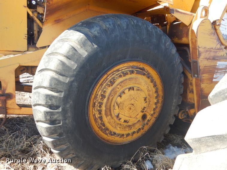 image for item HS9936 1978 Caterpillar 627B  conventional scraper