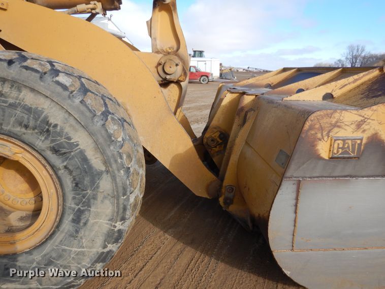 image for item HS9957 2004 Caterpillar 966G Series II  wheel loader