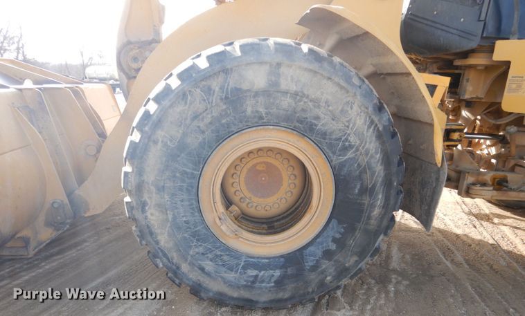 image for item HS9957 2004 Caterpillar 966G Series II  wheel loader