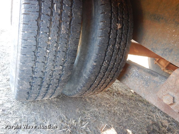 image for item HS9960 1991 Belshe T24 equipment trailer