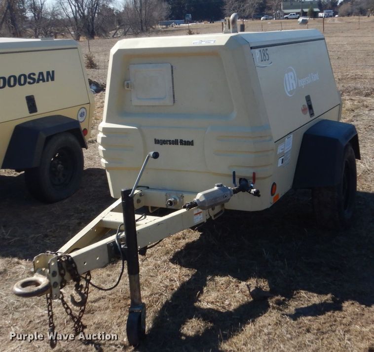 image for item HS9961 2007 Ingersoll Rand P185  air compressor