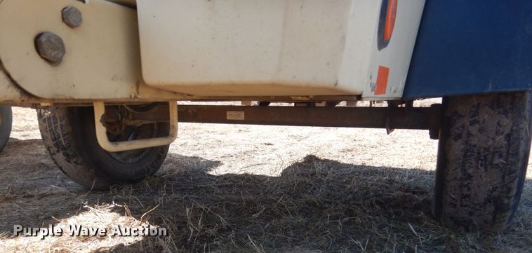 image for item HS9961 2007 Ingersoll Rand P185  air compressor