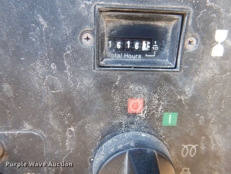 image for item HS9961 2007 Ingersoll Rand P185  air compressor