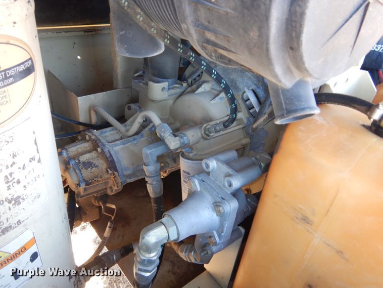 image for item HS9961 2007 Ingersoll Rand P185  air compressor