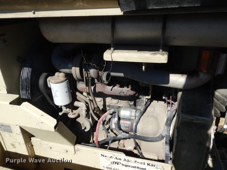 image for item HS9961 2007 Ingersoll Rand P185  air compressor