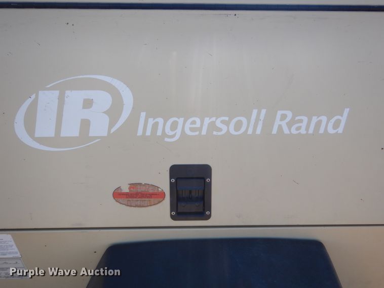 image for item HS9961 2007 Ingersoll Rand P185  air compressor