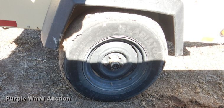 image for item HS9961 2007 Ingersoll Rand P185  air compressor