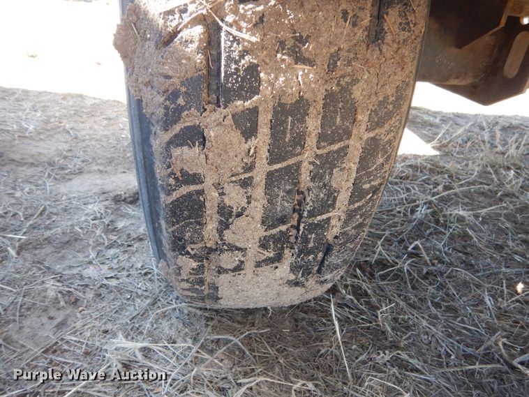 image for item HS9961 2007 Ingersoll Rand P185  air compressor