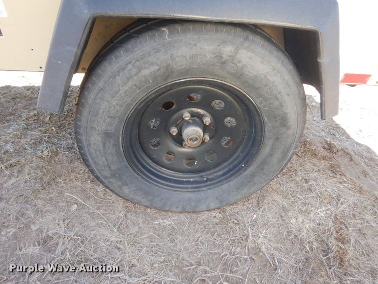 image for item HS9962 2016 Doosan P185  air compressor