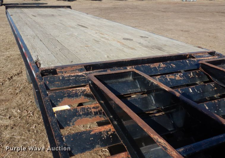 image for item HS9967 2004 Felling equipment trailer