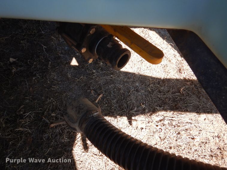 image for item HS9970 Nurse tank trailer