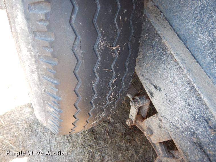 image for item HS9971 1994 Redi Haul equipment trailer