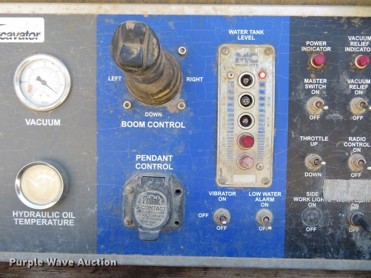 image for item HV9631 2006 International 7600  hydrovac truck