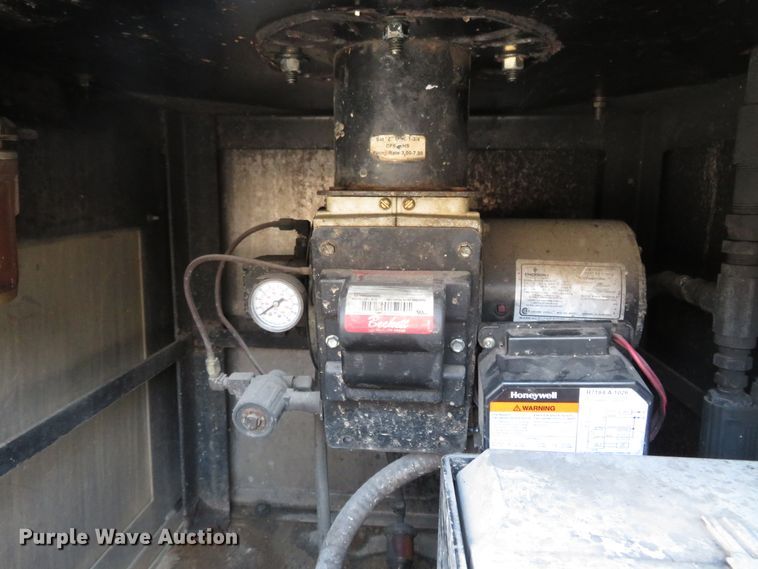 image for item HV9631 2006 International 7600  hydrovac truck