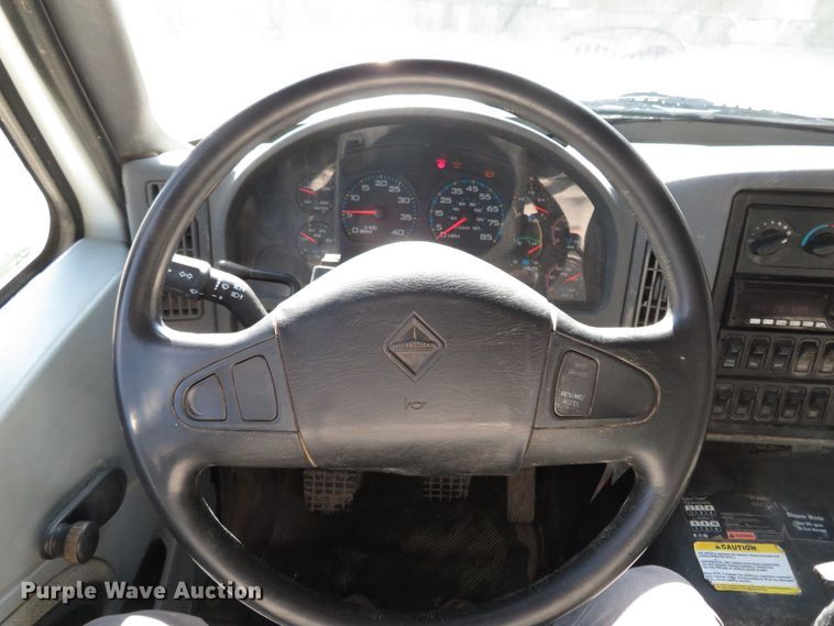 image for item HV9631 2006 International 7600  hydrovac truck