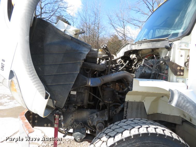 image for item HV9631 2006 International 7600  hydrovac truck