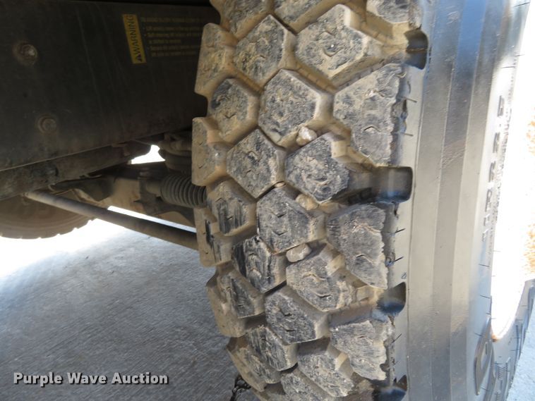 image for item HV9631 2006 International 7600  hydrovac truck