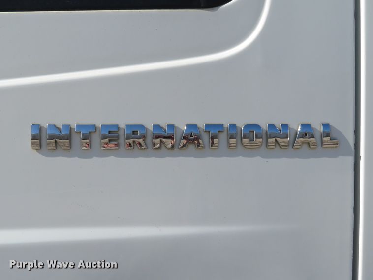 image for item HV9631 2006 International 7600  hydrovac truck