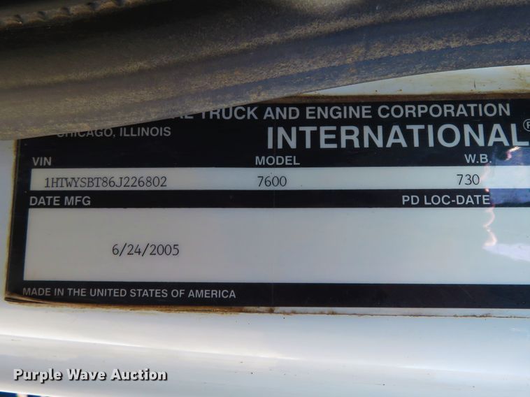 image for item HV9631 2006 International 7600  hydrovac truck