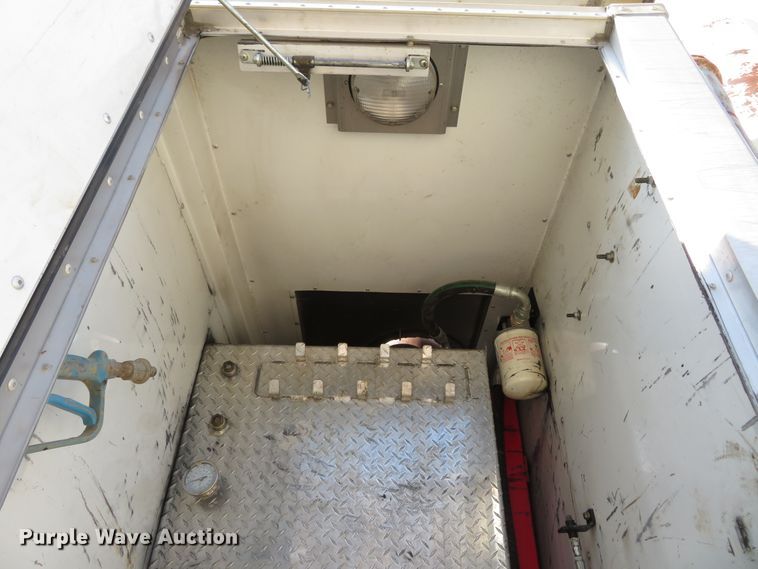 image for item HV9632 2009 Freightliner Business Class M2  hydrovac truck