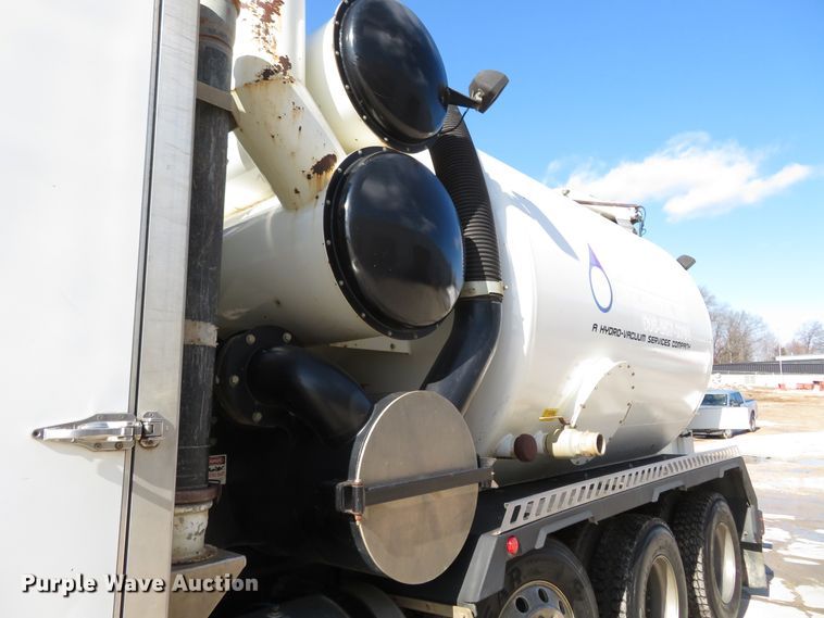 image for item HV9632 2009 Freightliner Business Class M2  hydrovac truck