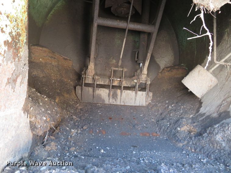 image for item HV9632 2009 Freightliner Business Class M2  hydrovac truck