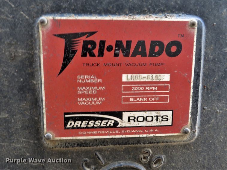 image for item HV9632 2009 Freightliner Business Class M2  hydrovac truck