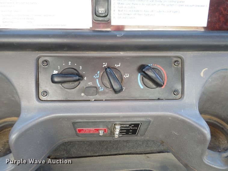 image for item HV9632 2009 Freightliner Business Class M2  hydrovac truck