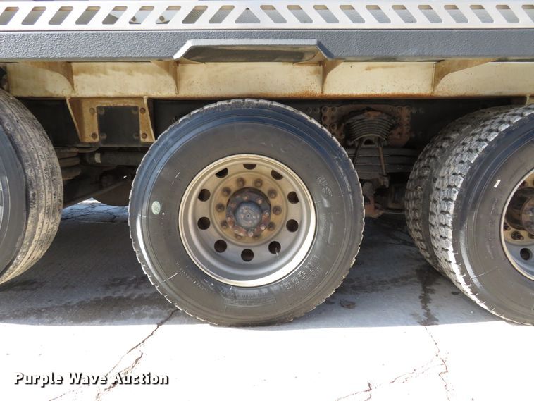 image for item HV9632 2009 Freightliner Business Class M2  hydrovac truck