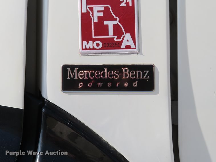 image for item HV9632 2009 Freightliner Business Class M2  hydrovac truck