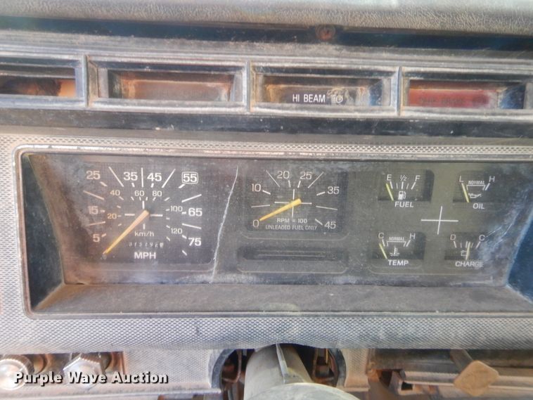 image for item HW9245 1990 Ford F700  dump truck