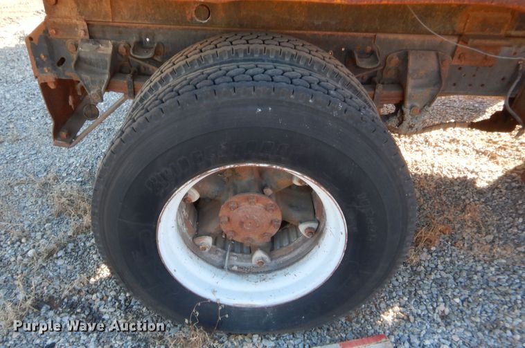image for item HW9245 1990 Ford F700  dump truck
