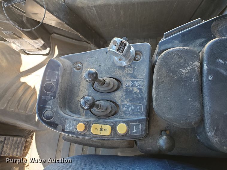 image for item HW9741 2007 Caterpillar 966H  wheel loader