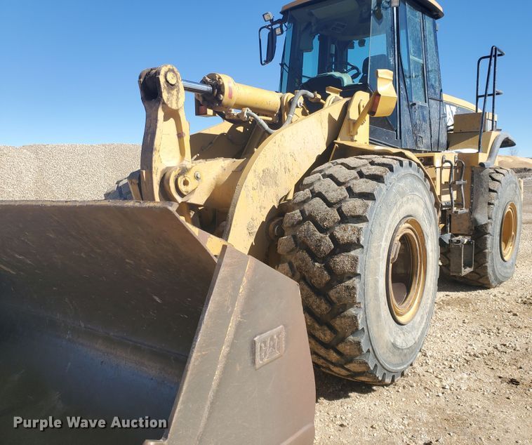 image for item HW9741 2007 Caterpillar 966H  wheel loader