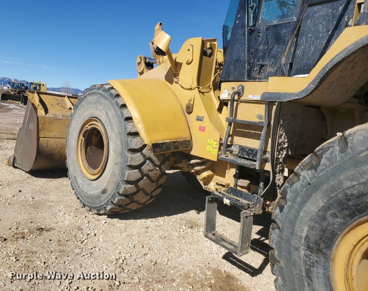image for item HW9741 2007 Caterpillar 966H  wheel loader