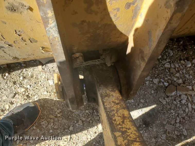 image for item HW9741 2007 Caterpillar 966H  wheel loader