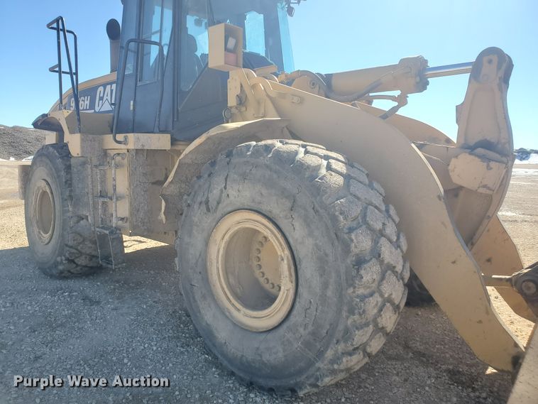 image for item HW9741 2007 Caterpillar 966H  wheel loader
