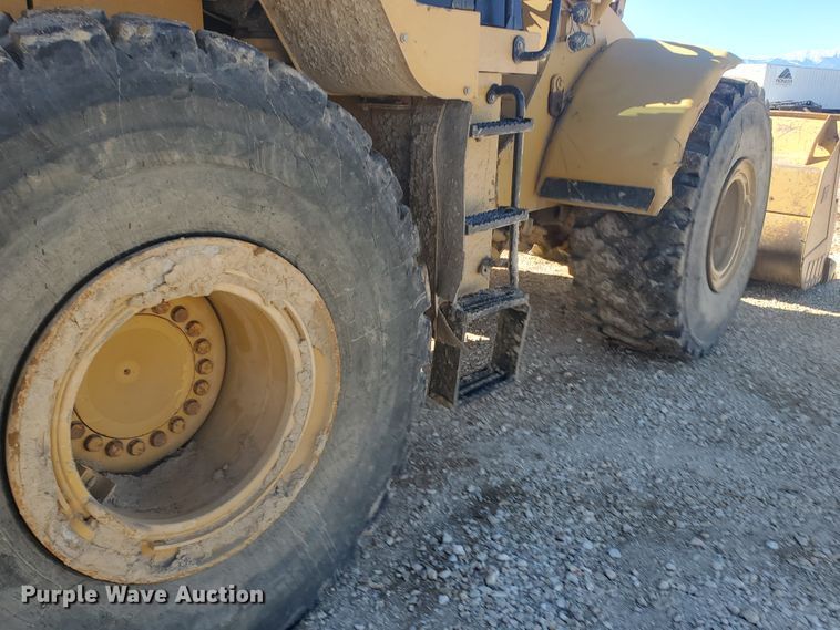 image for item HW9741 2007 Caterpillar 966H  wheel loader