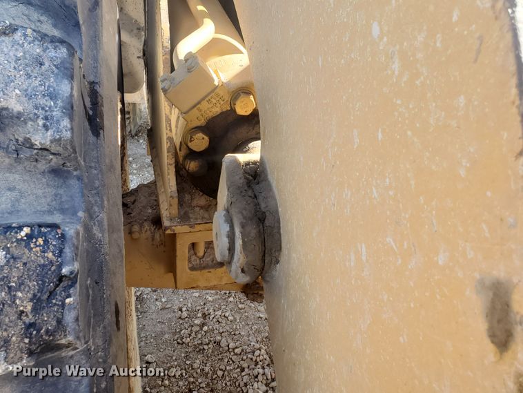 image for item HW9741 2007 Caterpillar 966H  wheel loader