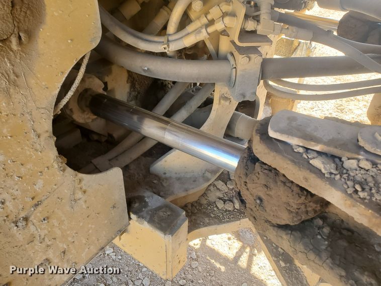 image for item HW9741 2007 Caterpillar 966H  wheel loader