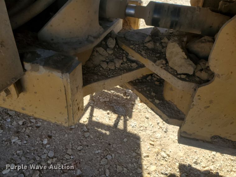 image for item HW9741 2007 Caterpillar 966H  wheel loader