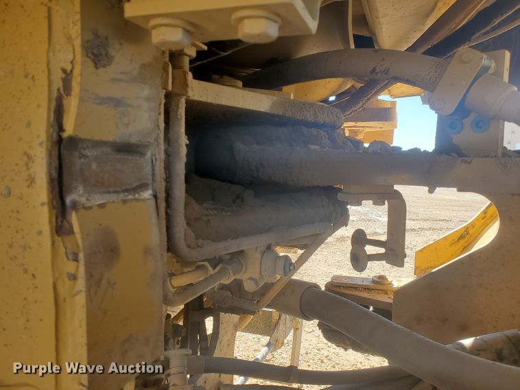 image for item HW9741 2007 Caterpillar 966H  wheel loader