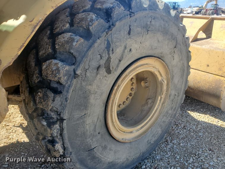 image for item HW9741 2007 Caterpillar 966H  wheel loader