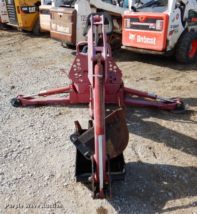 image for item HW9892 Mahindra 3375 backhoe attachment