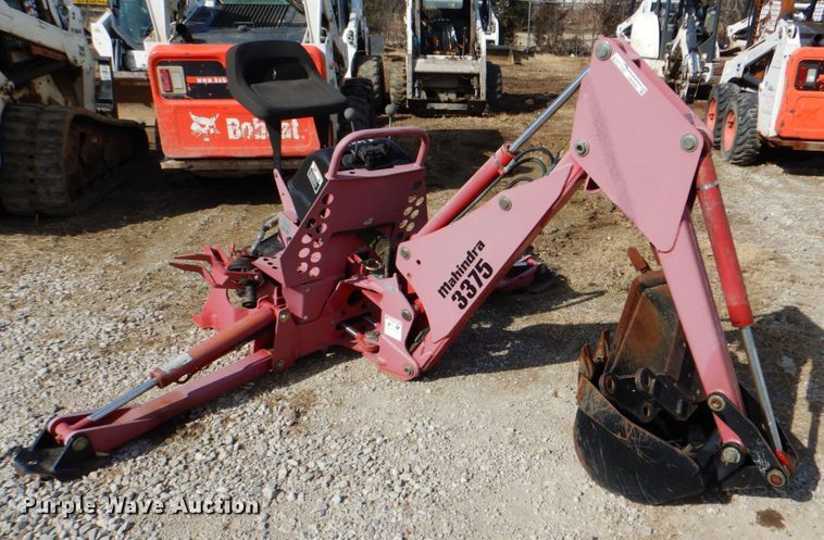 image for item HW9892 Mahindra 3375 backhoe attachment